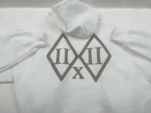 IIxII White Zip up Jacket with Hood